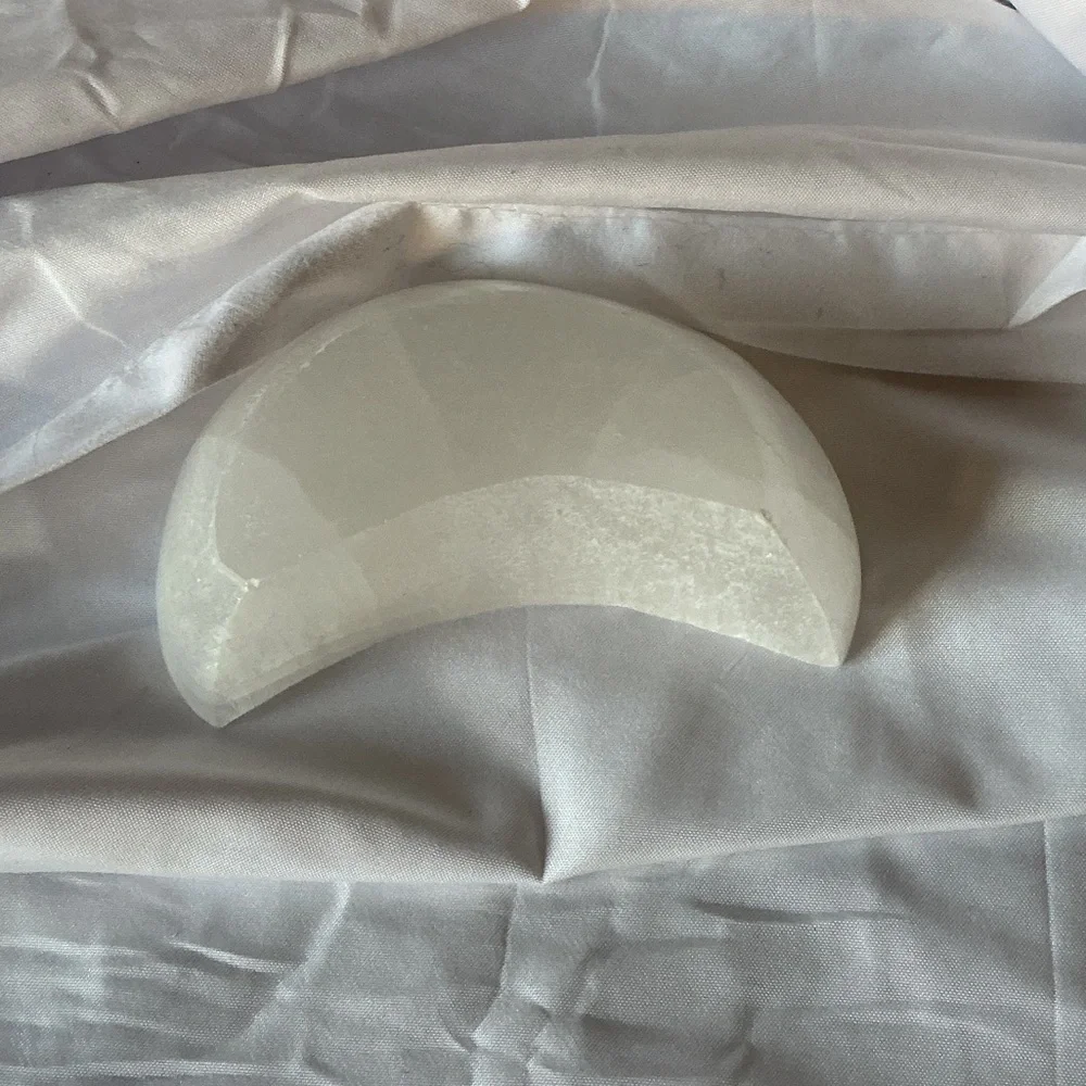 Elegant White Crescent Home Accent